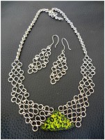 Collar & Aros - Detalle triangulo